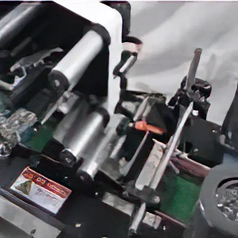 THREE SIDES LABELLING MACHINE6.jpg