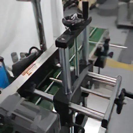 THREE SIDES LABELLING MACHINE2.jpg